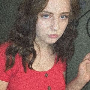 Meet your Posher, Henna